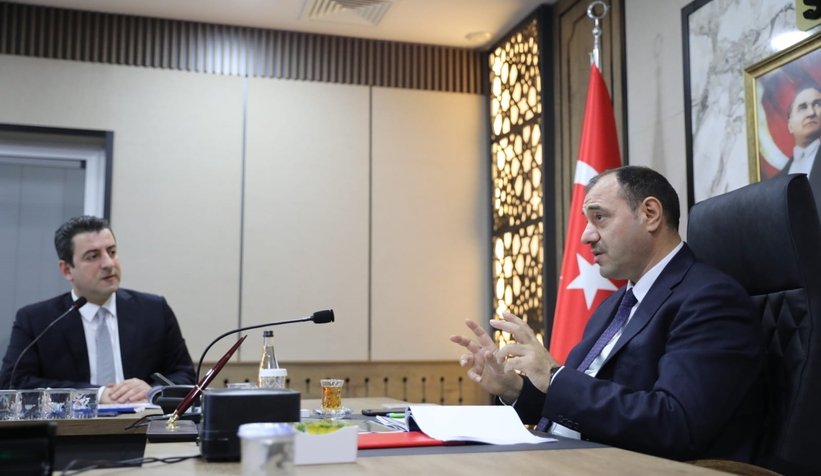 Valilikte eğitim zirvesi