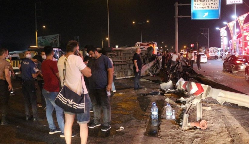 Vardiya dönüşü feci kaza: 7 yaralı