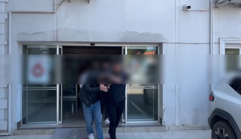 vatandasin-banka-hesabini-bosaltan-4-kisi-tutuklandim3z1mnbprv