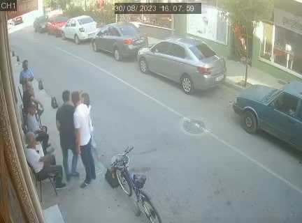 vicdansiz-babanin-kizini-dovdugu-anlar-vmxkymk1sx