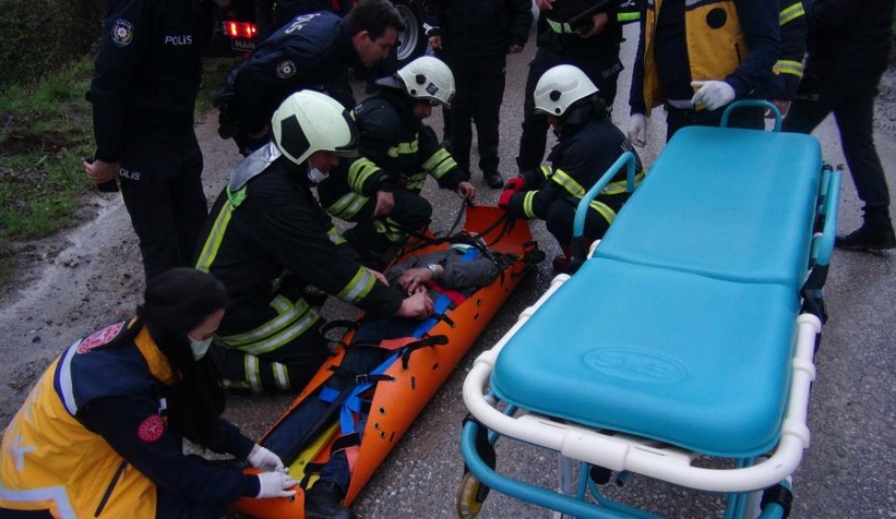 Vinç köprüden dereye uçtu