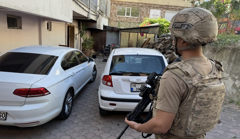 yabanci-uyruklulari-kacak-getirip-calistiran-sebeke-cokertildiawr3zhhemu