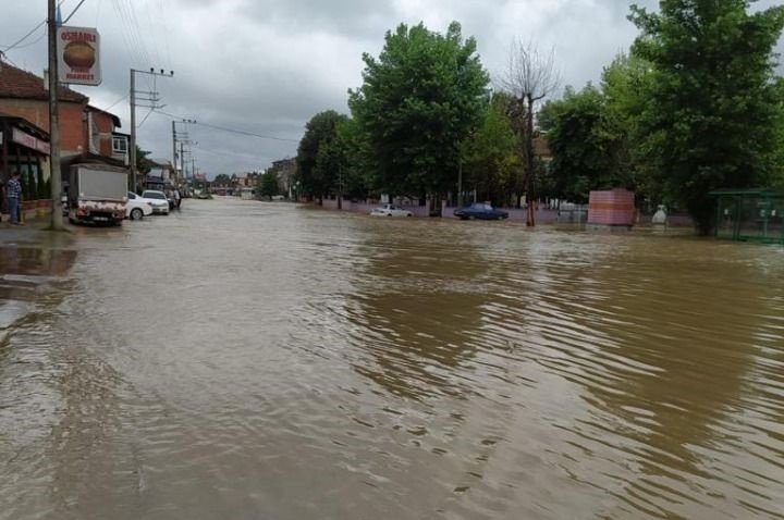 Yağış Yazılı'yı vurdu