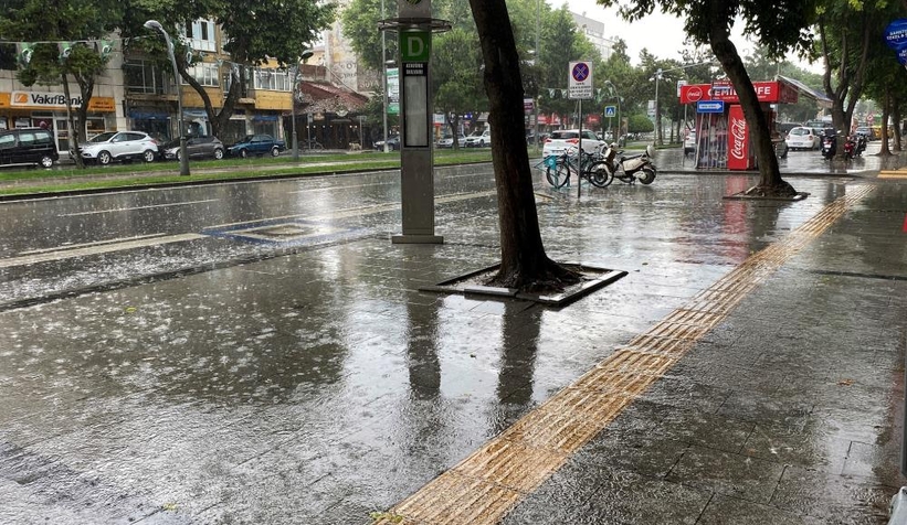 Yağışlı hava aralıklarla etkili oluyor