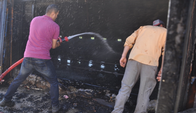 Yanan kümeste 20 bin civciv telef oldu