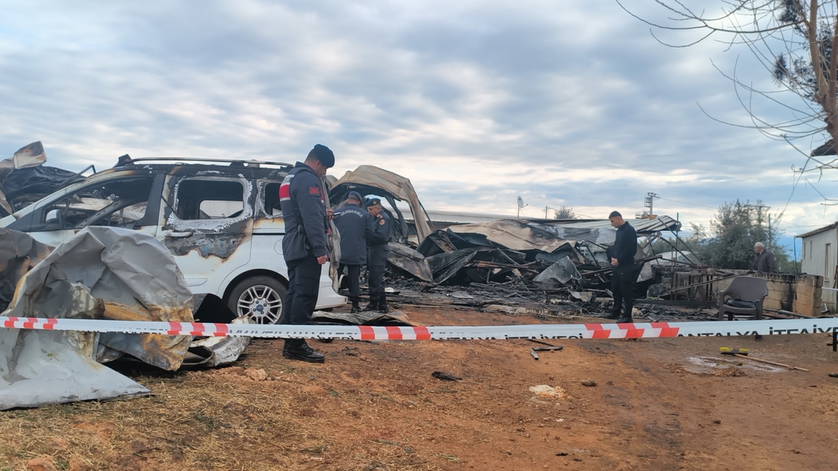 Yangın faciası hamile kadın ve 5 çocuğu öldü