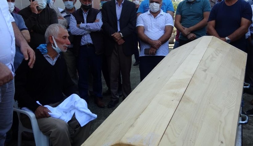 Yangın faciasında ölen baba ve 3 çocuğuna acı veda