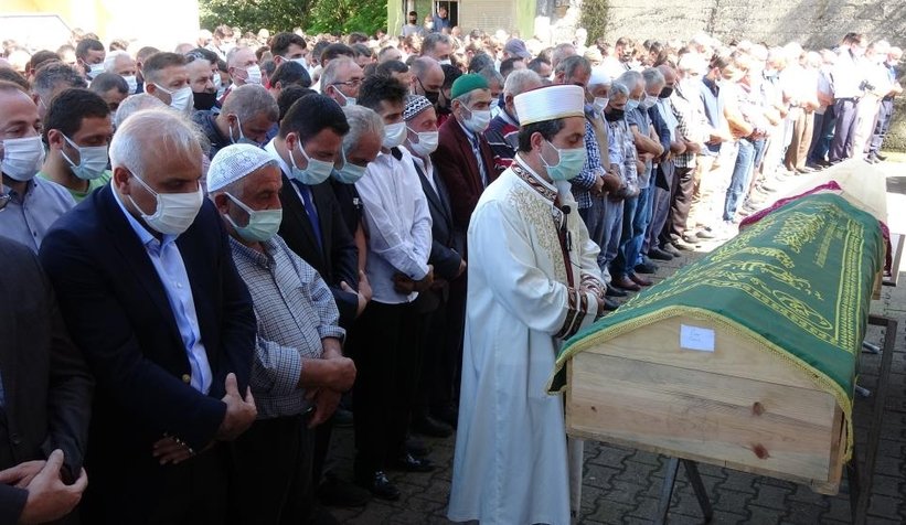 Yangın faciasında ölen baba ve 3 çocuğuna acı veda