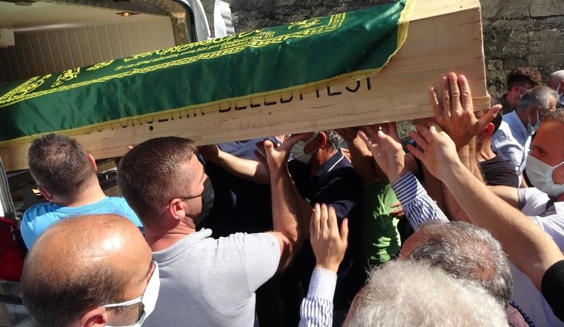 Yangın faciasında ölen baba ve 3 çocuğuna acı veda