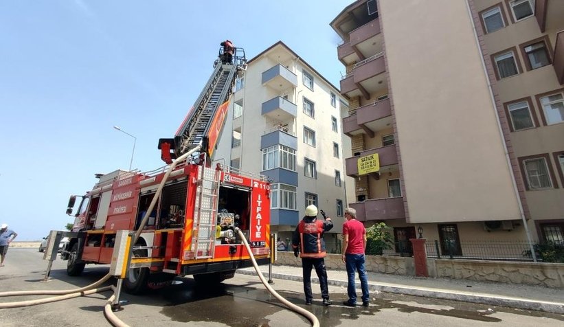Yangın, mahalleliyi sokağa döktü