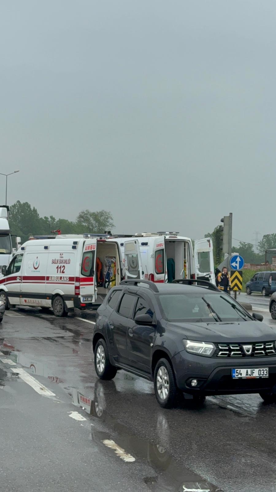 Yangına Giden İtfaiye Aracı Zincirleme Kazaya Karıştı Yaralılar Var