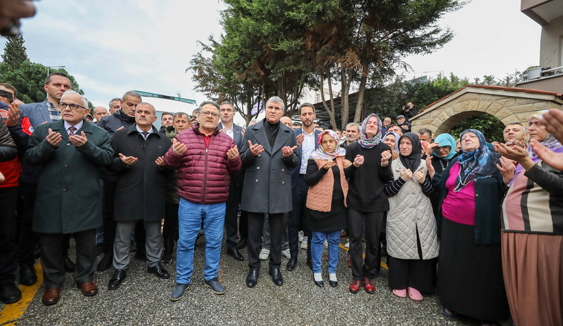 Yangına müdahalede hayatını kaybeden genç itfaiyeciye acı veda