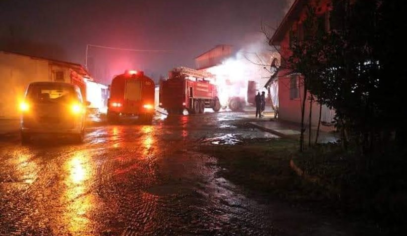 Yangında 30 bin tavuk telef oldu