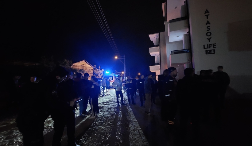 yanginda-mahsur-kalanlar-kurtarildizwzer2tzsj