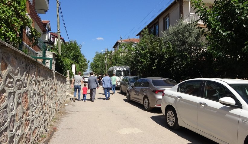 Yangında ölen baba ve 3 çocuğunun evinde acı bekleyiş