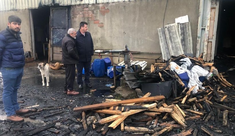 Yangının verdiği hasar gün ağarınca ortaya çıktı