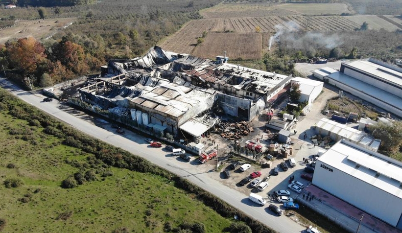 Yangının verdiği hasar gün ağarınca ortaya çıktı