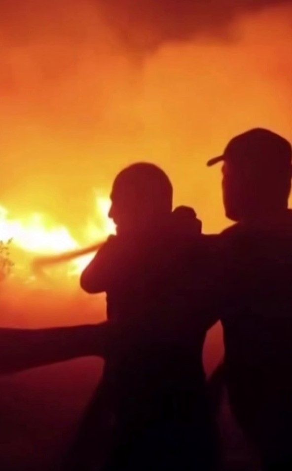 Yangınının görünmeyen kahramanları kamerada