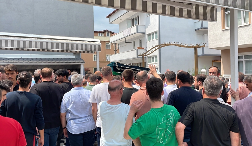 Yardım için girdiği denizde hayatını kaybetmişti, acı veda