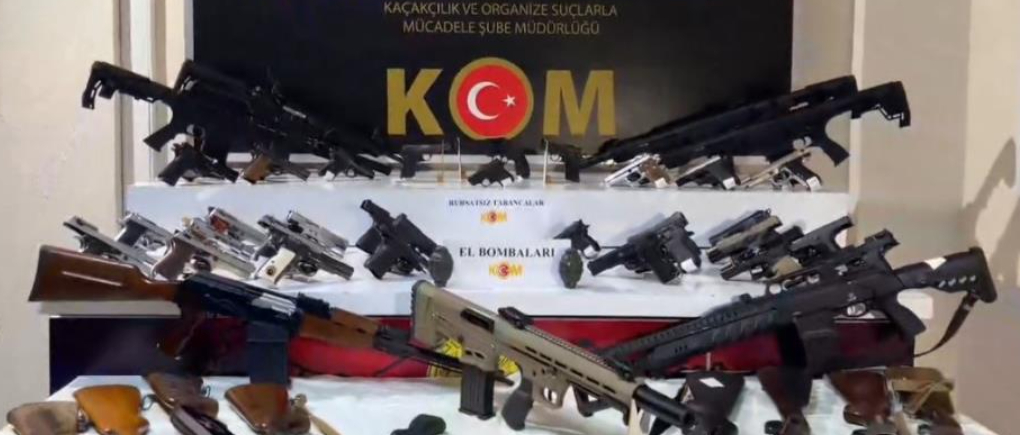 yasadisi-silah-satisina-35-ilde-operasyonzhn5q0duyn