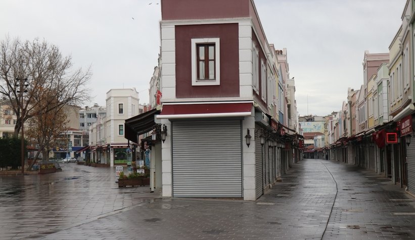 Yasak gününde şehirden bu fotoğraflar geldi