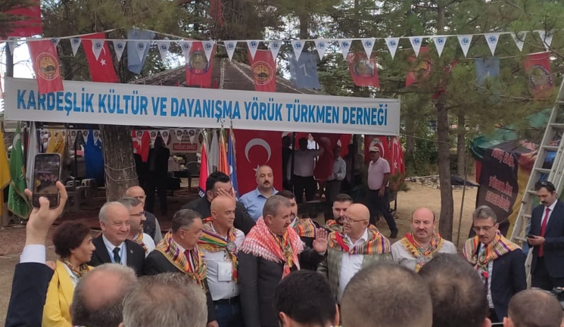 yasin-kobal-ve-meclis-uyeleri-ertugrul-gazi-yi-anma-etkinliklerine-katildiuxhtrddodn