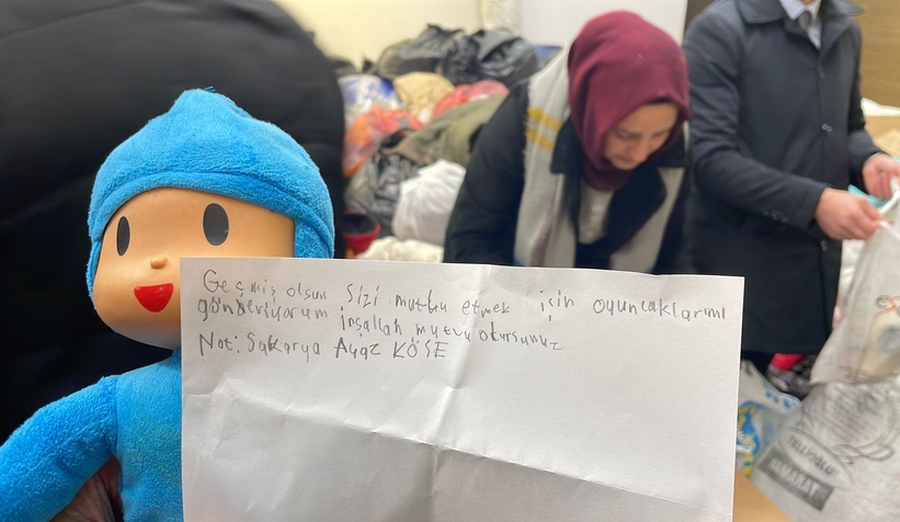 yaslari-kucuk-yurekleri-buyuk-duygulandiran-yardimr3phcmqret