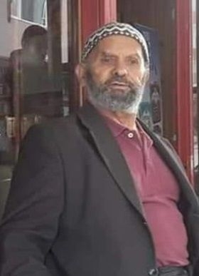 Yaşlı adam ağaçtan düşüp öldü