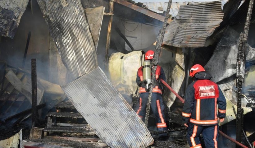 Yaşlı adam evsiz kaldı