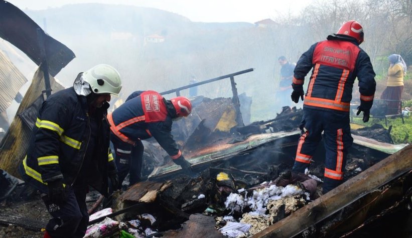 Yaşlı adam evsiz kaldı