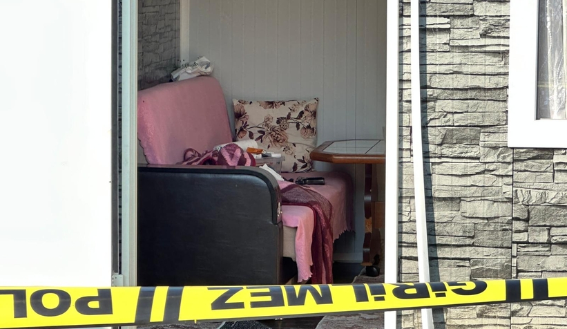 Yaşlı adam silahla başından vurulmuş halde bulundu