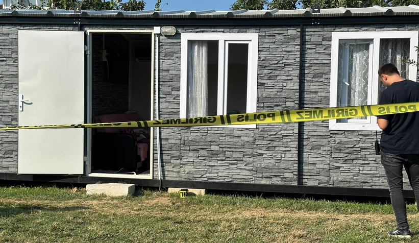 Yaşlı adam silahla başından vurulmuş halde bulundu