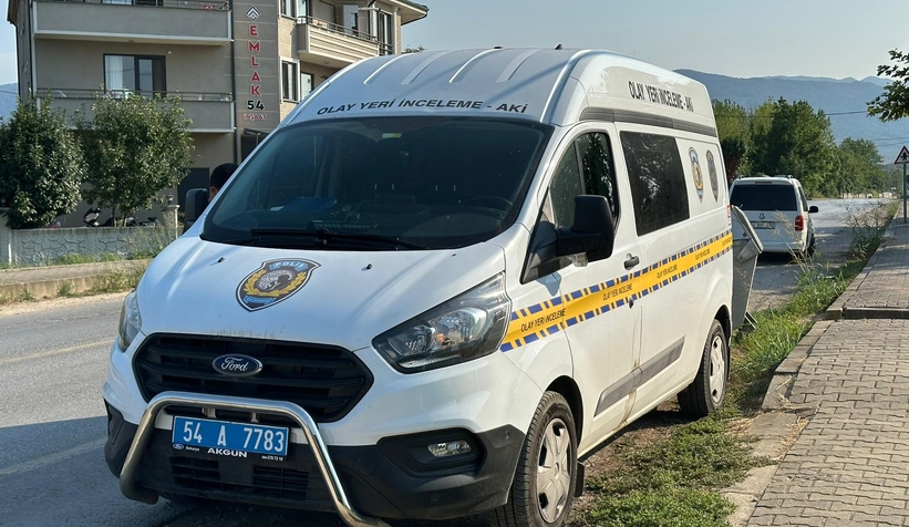 Yaşlı adam silahla başından vurulmuş halde bulundu