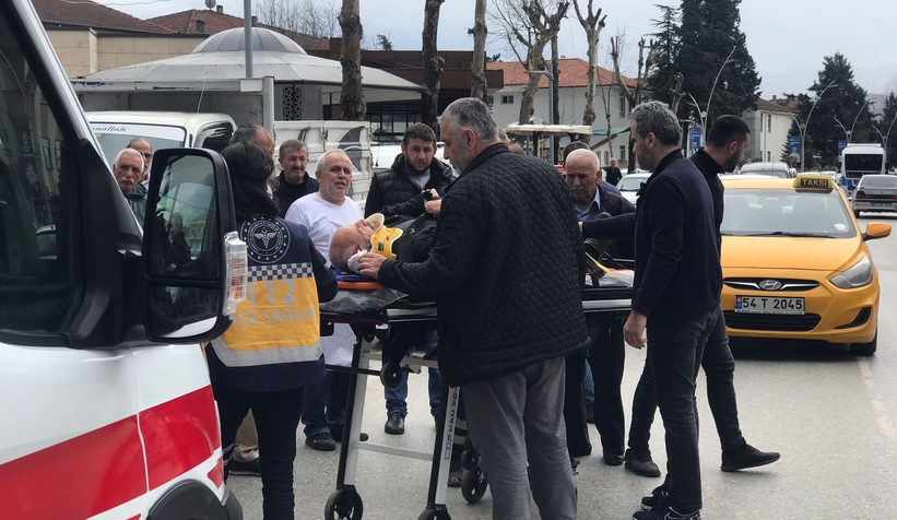 Yaşlı adama araç çarptı
