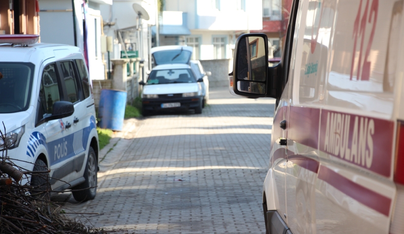 Yaşlı kadın evinde ölü bulundu