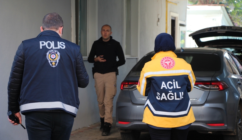 Yaşlı kadın evinde ölü bulundu