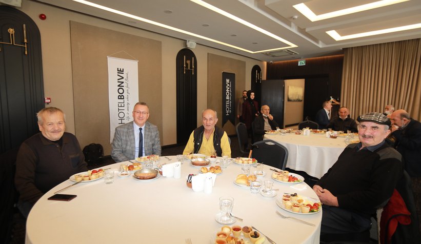 Yaşlılar baş tacımızdır