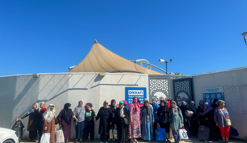 yaslilar-buyuksehir-yademle-kisa-bir-tatile-ciktizzb1aenkqu