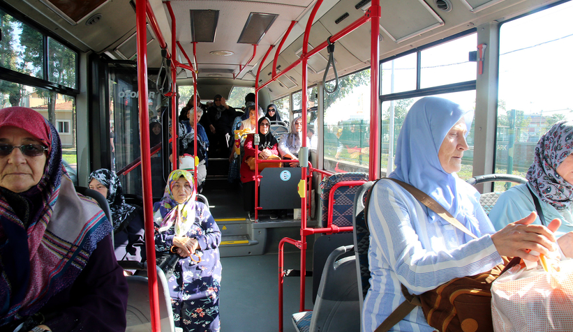 yaslilar-buyuksehir-yademle-kisa-bir-tatile-ciktizzb1aenkqu