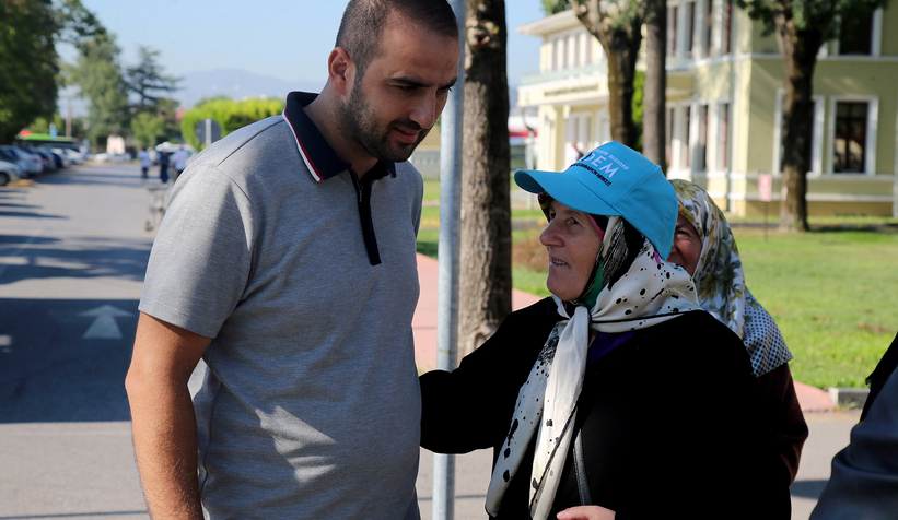 yaslilar-buyuksehir-yademle-kisa-bir-tatile-ciktizzb1aenkqu