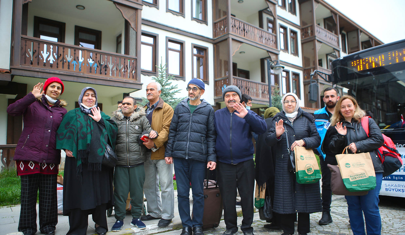 yaslilara-stresten-uzak-keyifli-bir-termal-tatilsw1kuwxavg