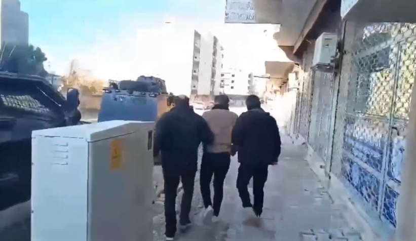 yatirim-vaadiyle-387-milyon-liralik-dolandiricilik-yaptilarclvrvnfqvm
