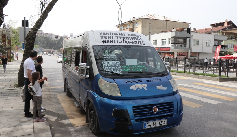 yaya-gecidinde-korkunc-kaza-genc-kadin-metrelerce-savruldu-o-anlar-kameradabmfmqtd4dm