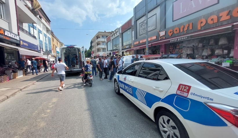 Yaya Kadına Kamyonet Çarptı: Sürücü Kaçtı, Vatandaş Takip Etti!