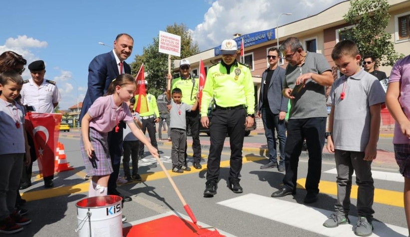 Yayalara Öncelik Duruşu, Hayata Saygı Duruşu etkinliği