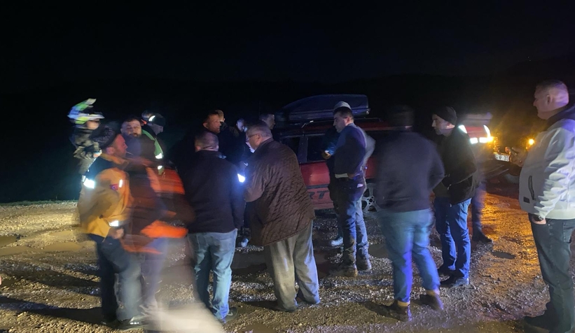 yaylada-mahsur-kalan-yasli-cift-sag-bulundut2pengjecj