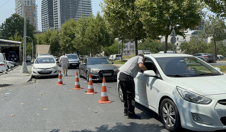 yazilim-kaynakli-sorun-atm-leri-ve-arac-muayene-istasyonlarini-da-etkiledimmk3c1fzz0