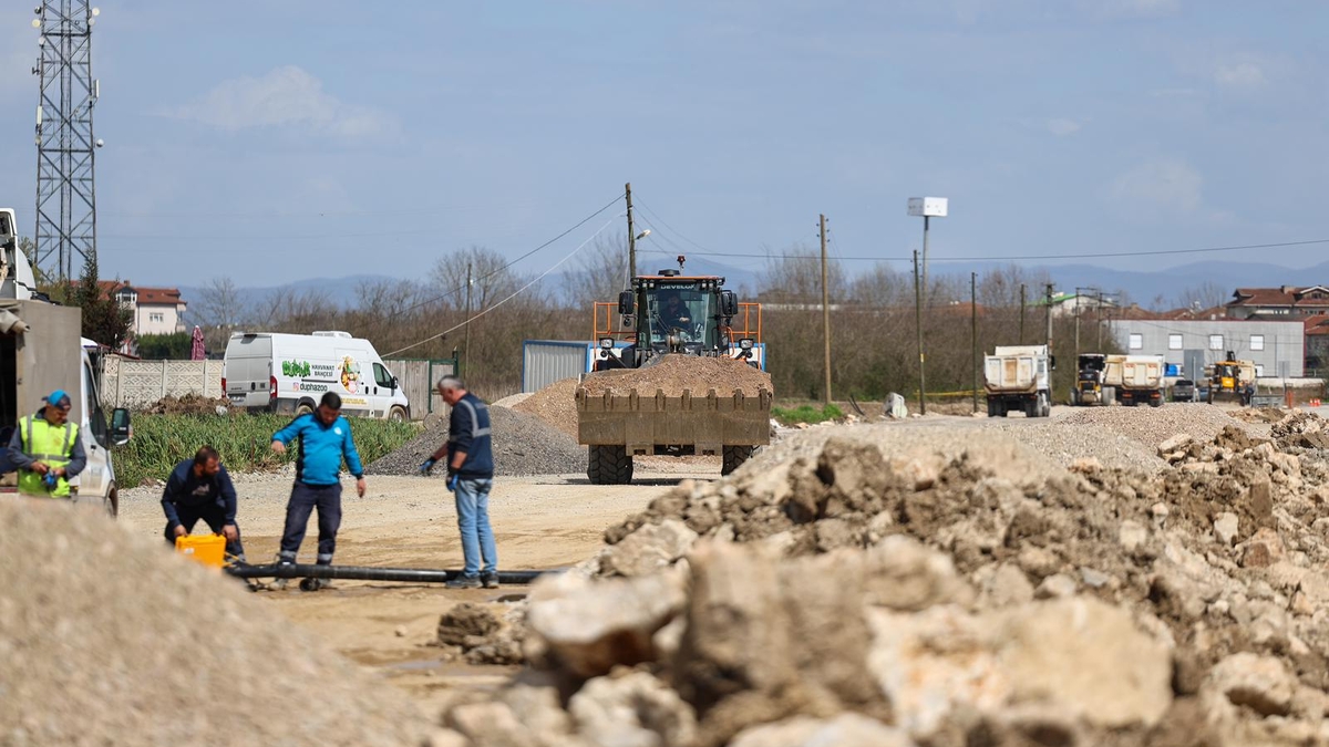 Yazlık Kavşağı’na  Alternatif olacak duble yolda son durum