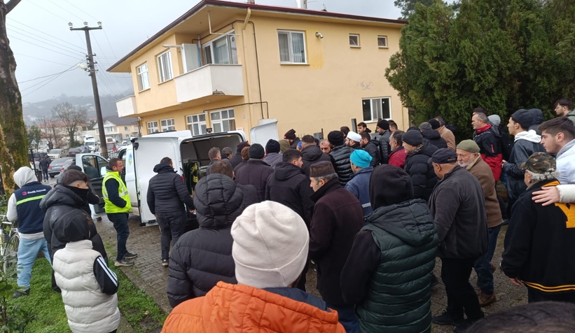 Yemek sırasında fenalaşmıştı genç adam toprağa verildi