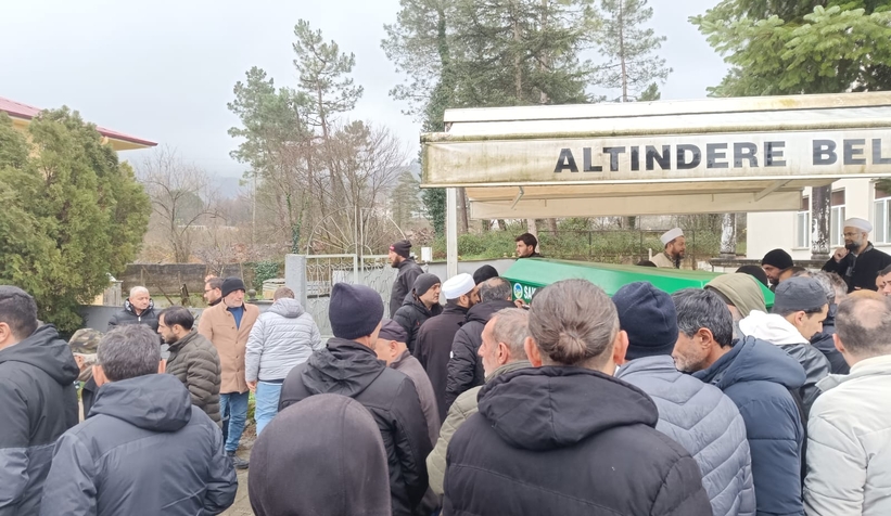 Yemek sırasında fenalaşmıştı genç adam toprağa verildi